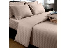 Комплект постельного белья полуторный 150*220 страйп сатин (17340) Комплект постельного белья полуторный 150*220 страйп сатин (17340)