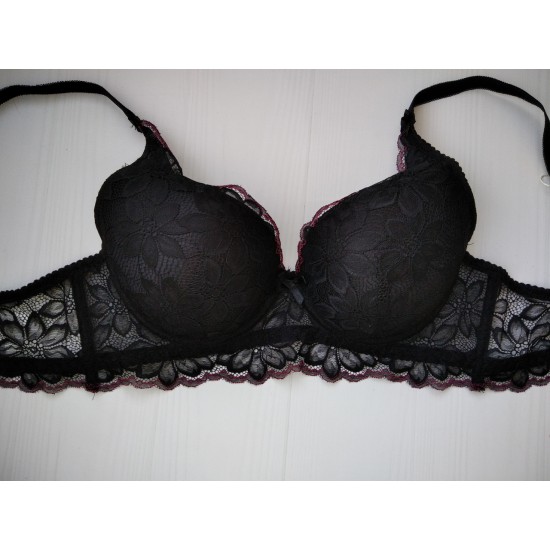 Бюстгальтер WeiyeSi бюстье кружево тонкий поролон черный 80D 1858 Бюстгальтер WeiyeSi бюстье кружево тонкий поролон черный 80D 1858